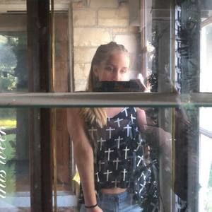 Meet your Posher, Sara